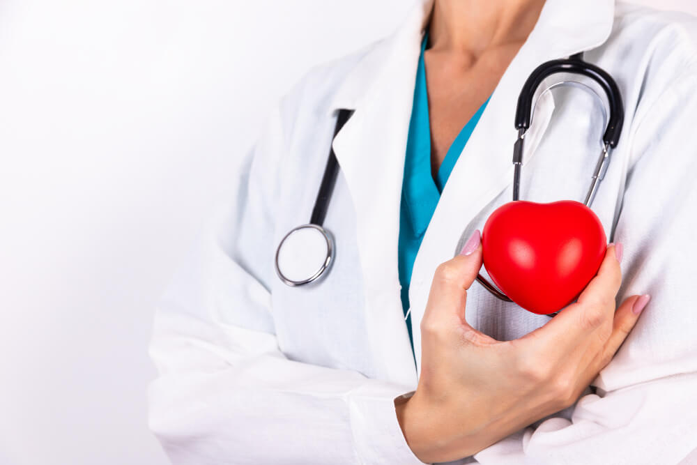 Dra Symone Schaefer - Médico Cardiologista para Idosos em São Paulo
